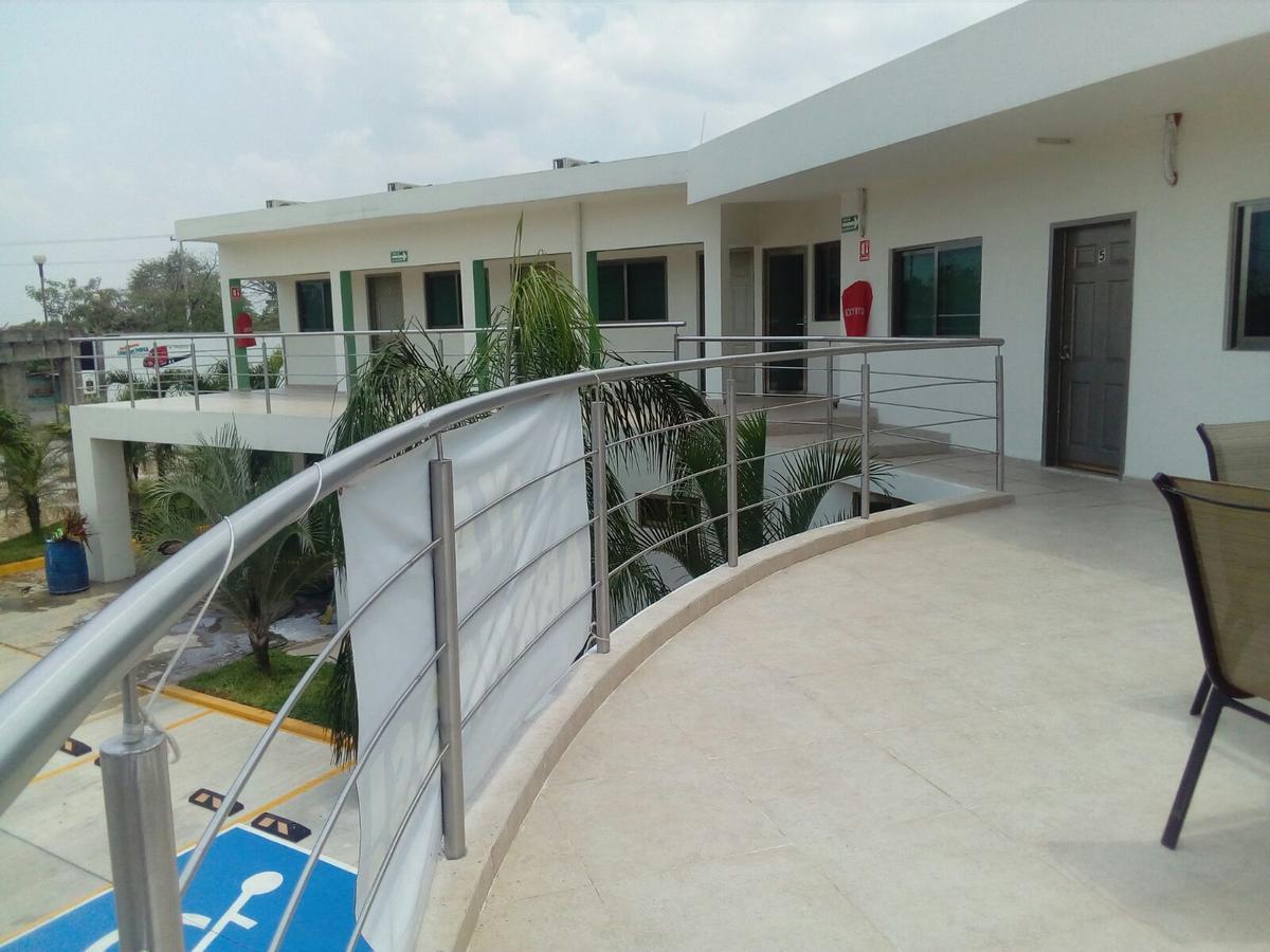Hotel La Isla Chable Екстериор снимка